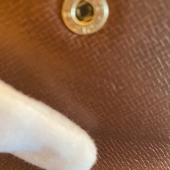 Louis Vuitton Card / Coin Purse - Picture 4 of 16